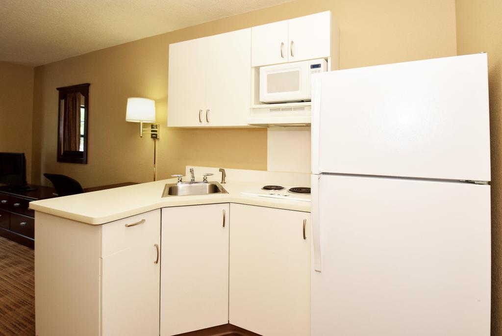 Extended Stay America Suites - Los Angeles - Torrance Harborgate Way Carson Exterior photo